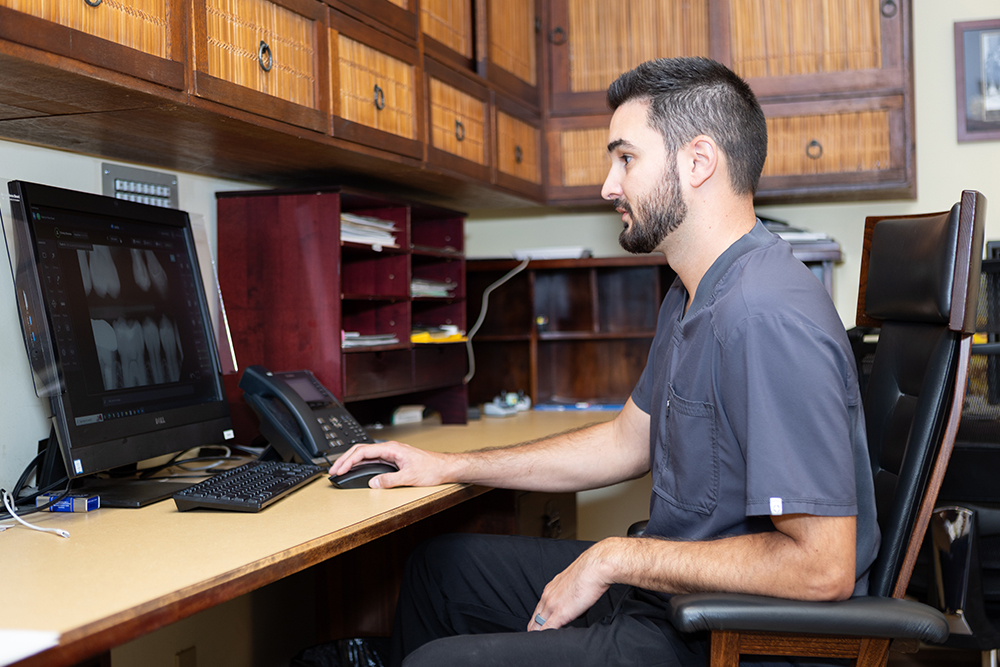 Dr. Nicholas Kitcoff